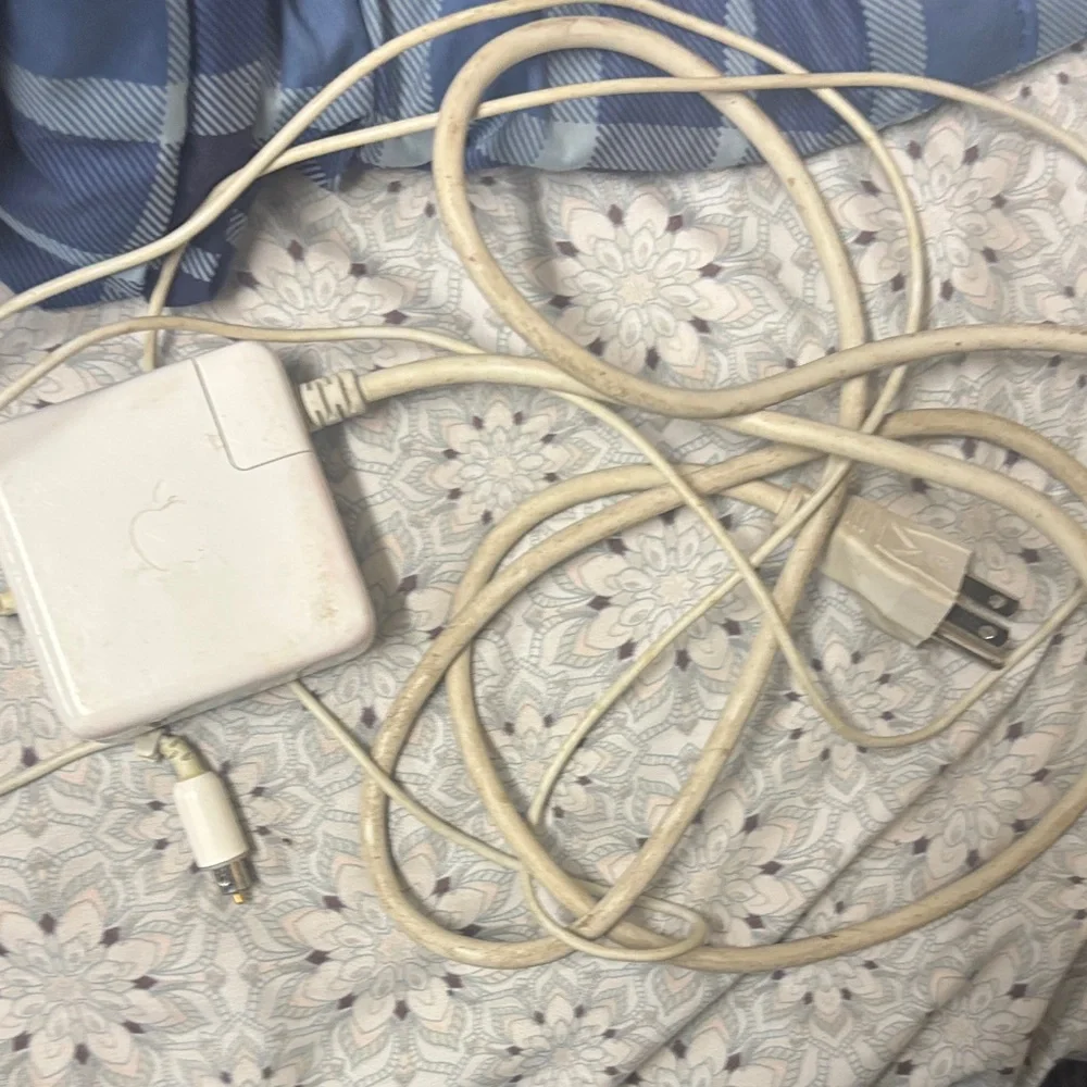 Apple White Charging Adapter extra long